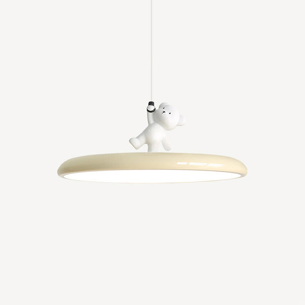 Kreativer Kronleuchter mit Cartoon-Bären