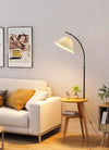 Doppelschichtige, halbgebogene Stehlampe