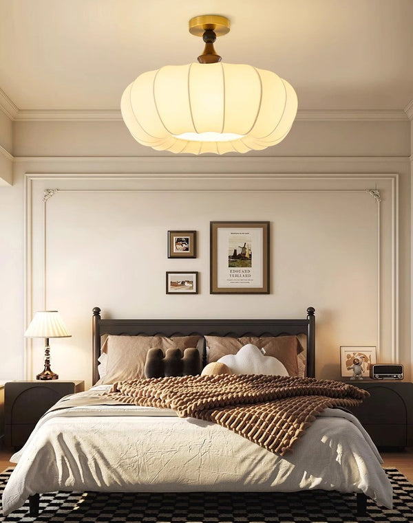 Plafonnier de chambre en tissu et bois massif