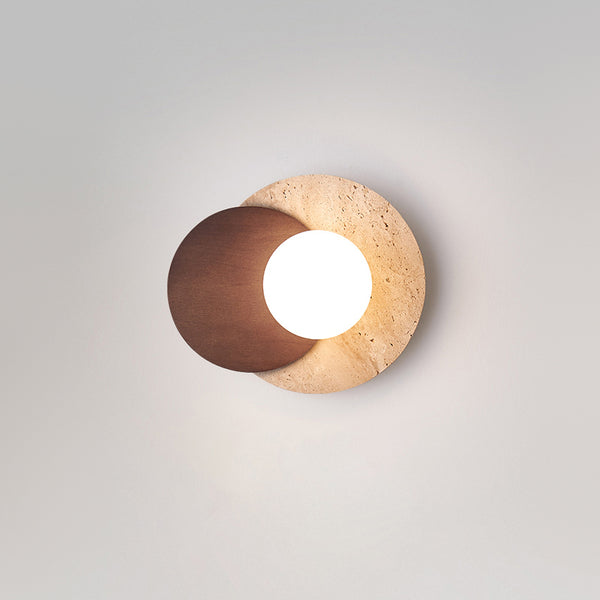 Japanische Wandlampe im Wabi-Sabi-Stil