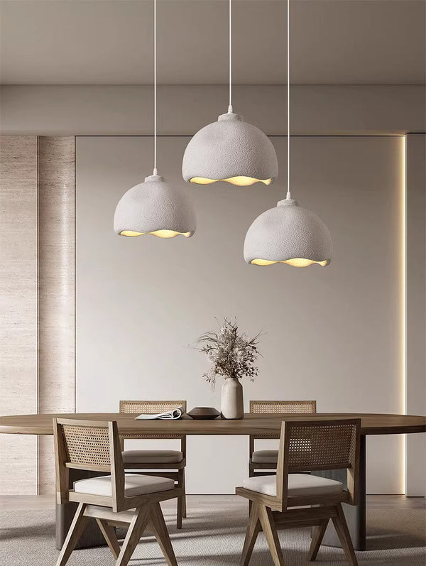 Kreativer Esszimmer-Kronleuchter im Wabi-Sabi-Stil