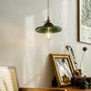 Lustre en verre vert frais