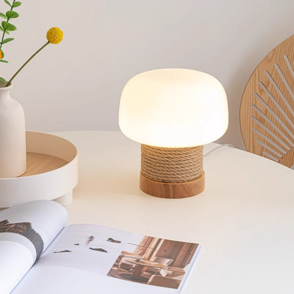 Cremefarbene Tischlampe im Pilz-Stil