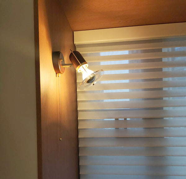 Lampe de chevet murale rotative en noyer