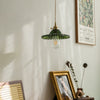 Lustre en verre vert frais