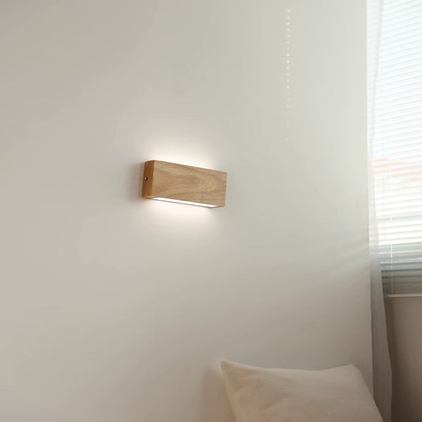 LED-Wandleuchte aus Massivholz im japanischen Stil