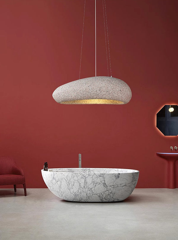 Kreativer Kronleuchter im Wabi-Sabi-Stil