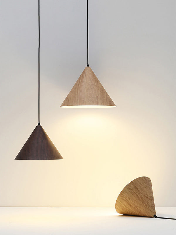 Lustre simple en grain de bois