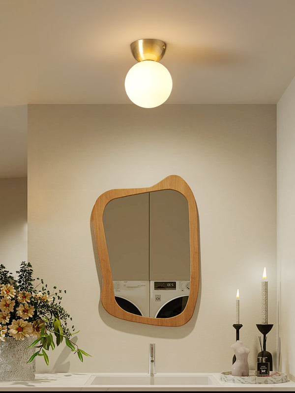 Plafonnier d'allée en noyer de style médiéval
