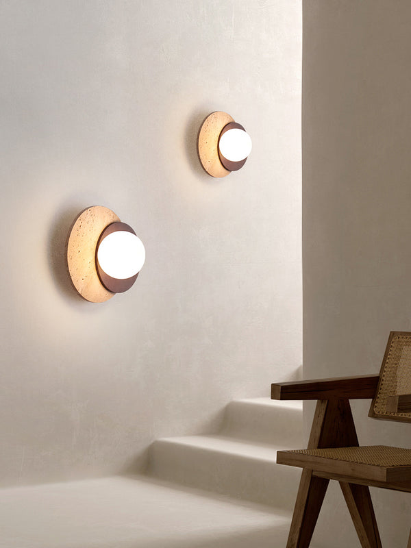 Japanische Wandlampe im Wabi-Sabi-Stil