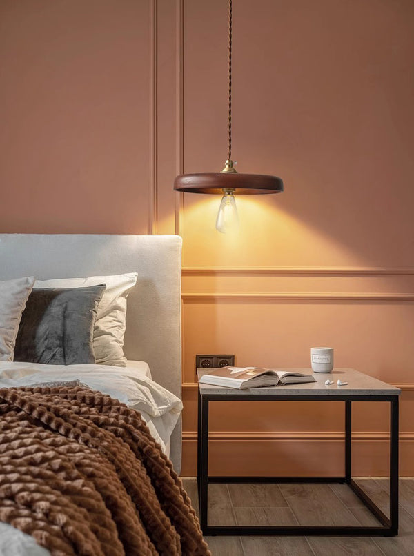 Lustre de salle à manger en bois massif de style médiéval