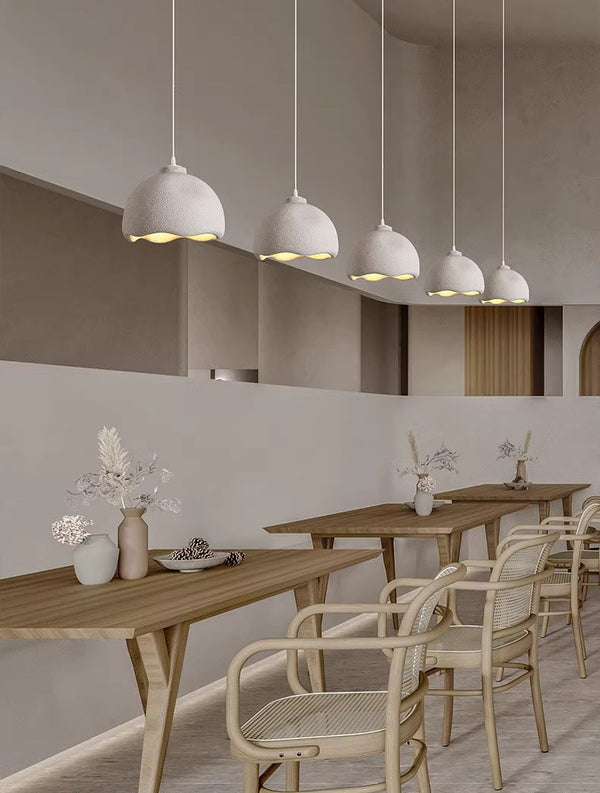Kreativer Esszimmer-Kronleuchter im Wabi-Sabi-Stil