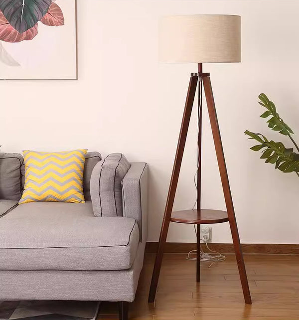 Japanische Retro-Stehlampe aus Massivholz für das Wohnzimmer