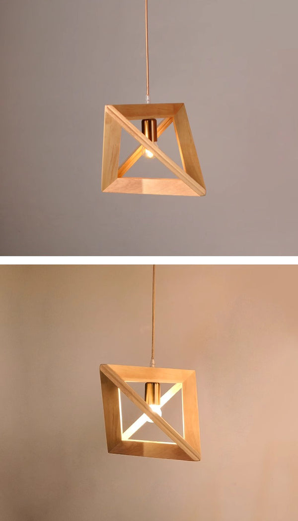 Lustre triangulaire en bois massif