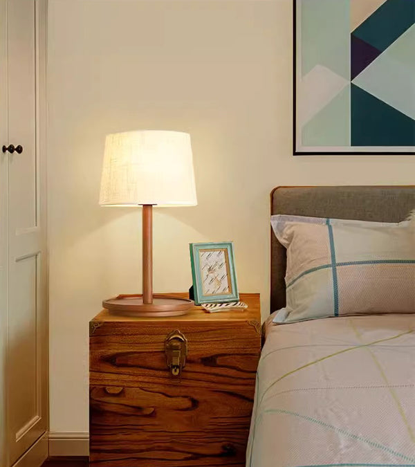 Nachttischlampe aus Massivholz im japanischen Stil