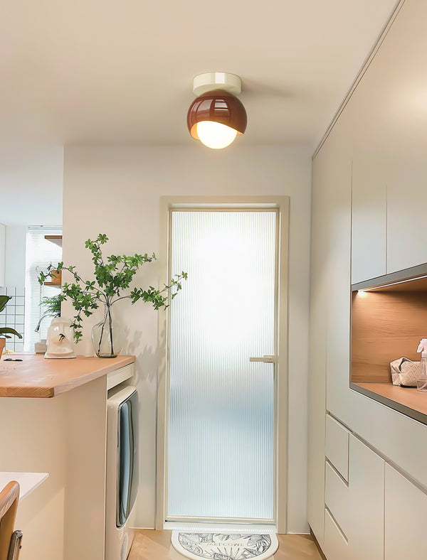 Deckenlampe im französischen Cremestil für den Flur