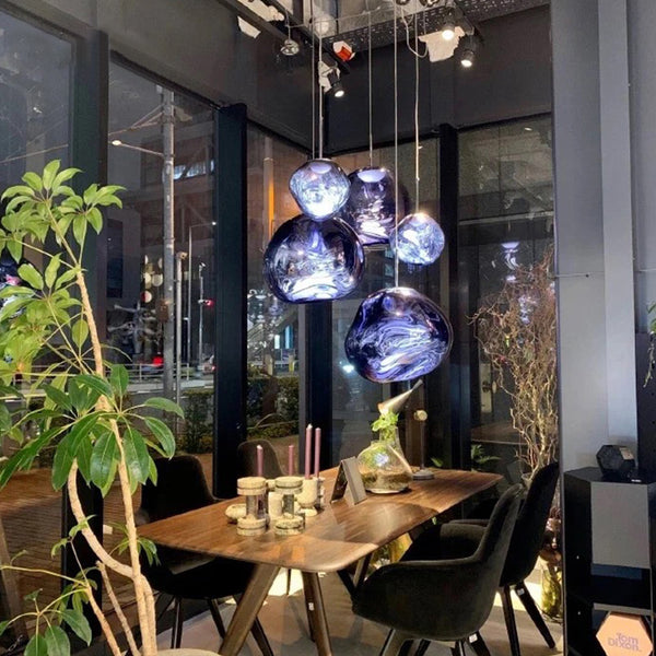 Kronleuchter aus vulkanischer Lava