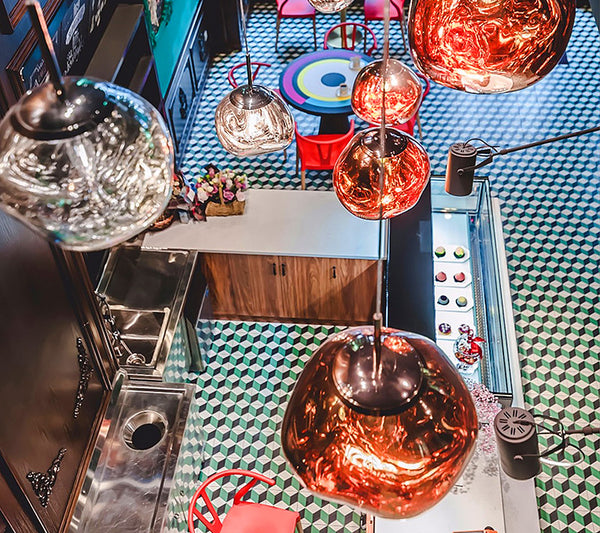 Kronleuchter aus vulkanischer Lava