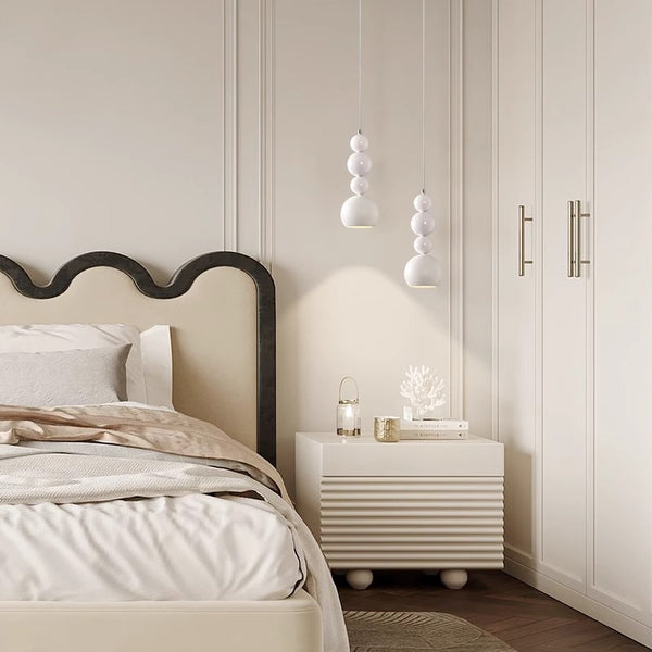 Kreativer Kronleuchter im cremefarbenen Stil mit Kürbislampe