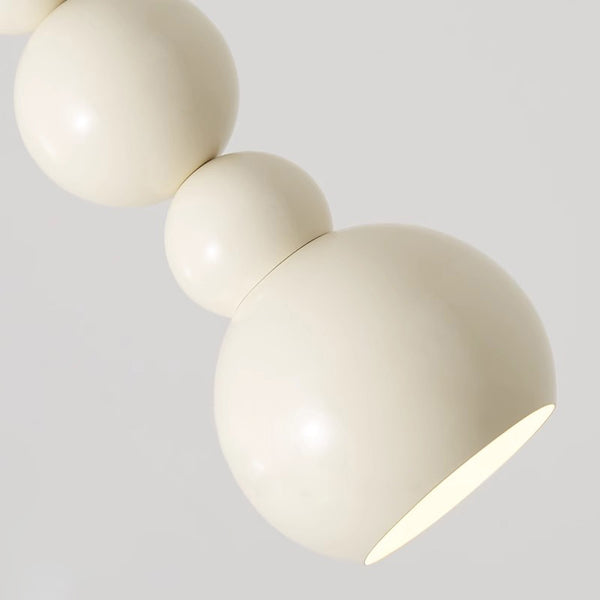 Kreativer Kronleuchter im cremefarbenen Stil mit Kürbislampe