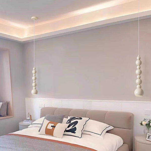 Kreativer Kronleuchter im cremefarbenen Stil mit Kürbislampe