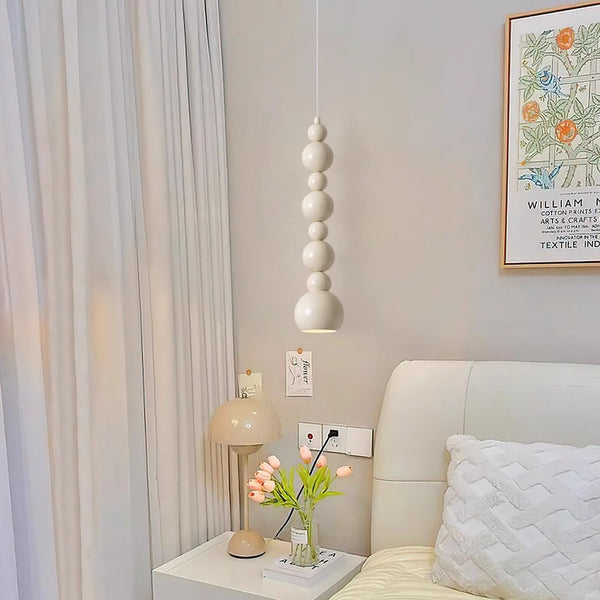 Kreativer Kronleuchter im cremefarbenen Stil mit Kürbislampe