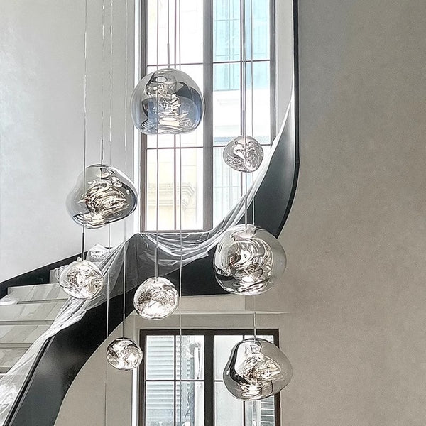 Kronleuchter aus vulkanischer Lava