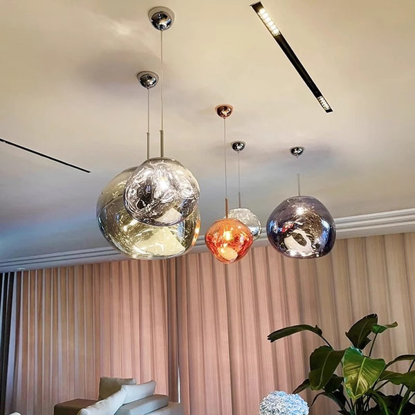 Kronleuchter aus vulkanischer Lava