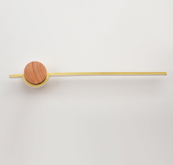 Minimalistische LED-Wandleuchte aus Massivholzstreifen