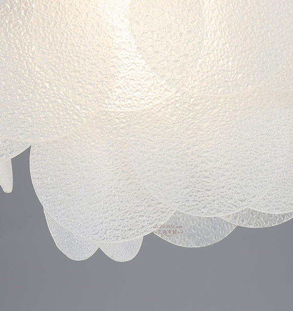 Lustre coquille crème français