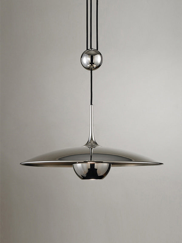 Kreativer UFO-Kronleuchter