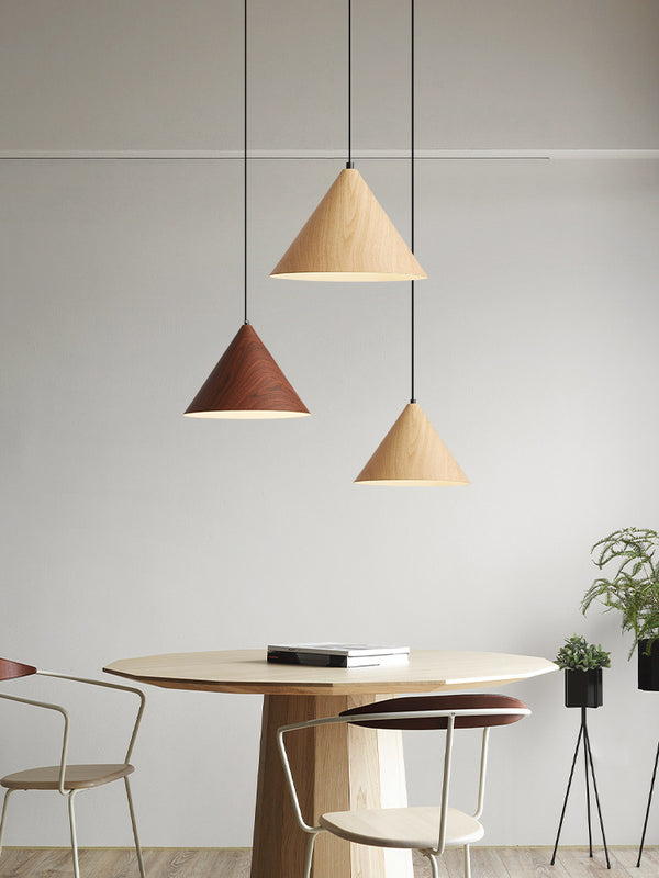 Lustre simple en grain de bois