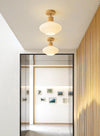 Deckenlampe aus Massivholz im cremefarbenen Stil