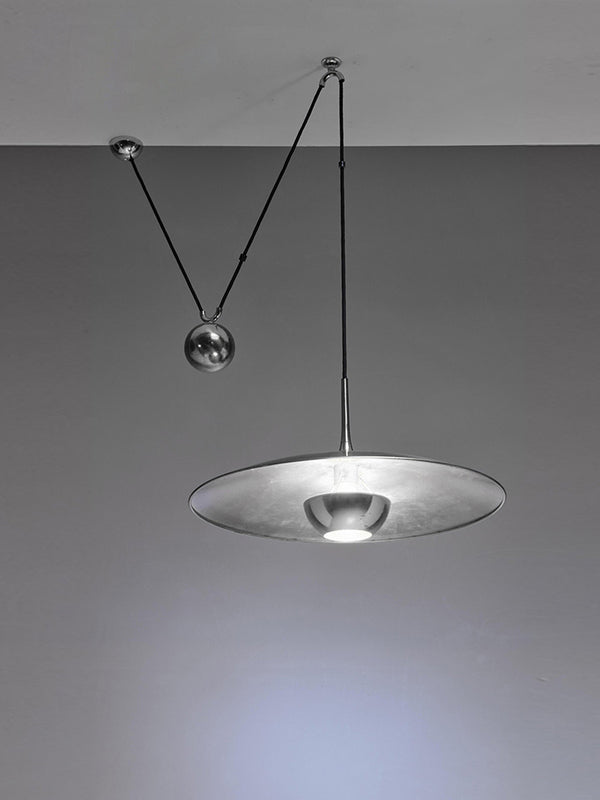 Kreativer UFO-Kronleuchter