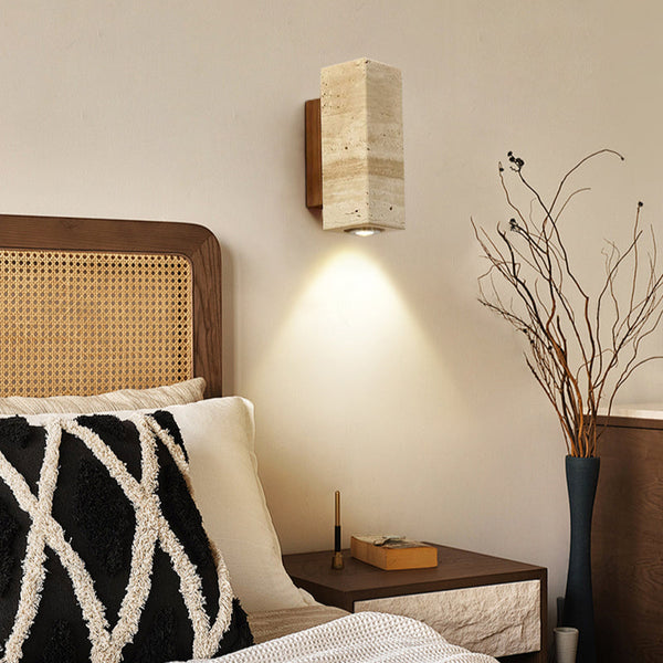 Gelbe Nachttisch-Wandlampe aus Travertin