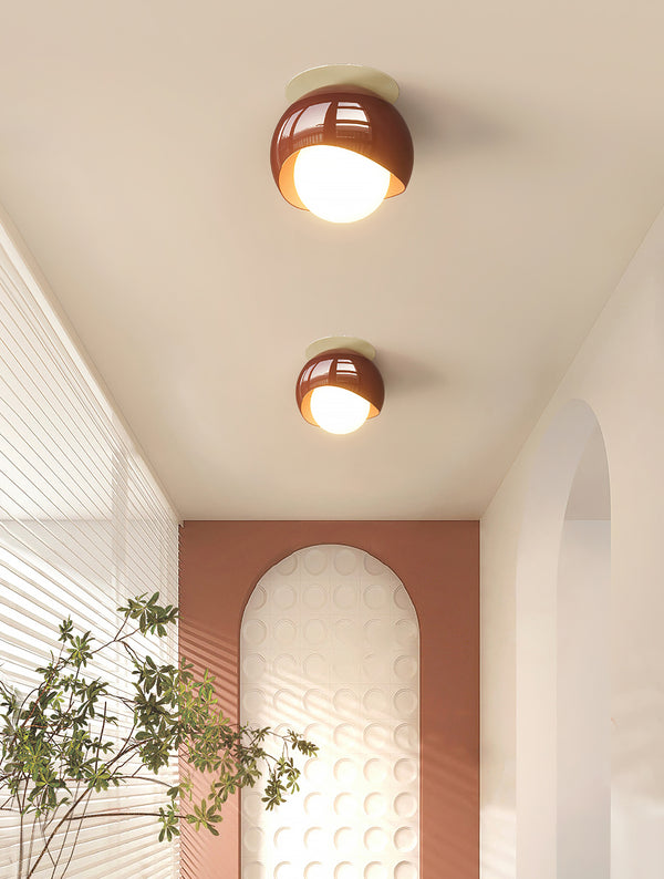 Deckenlampe im französischen Cremestil für den Flur