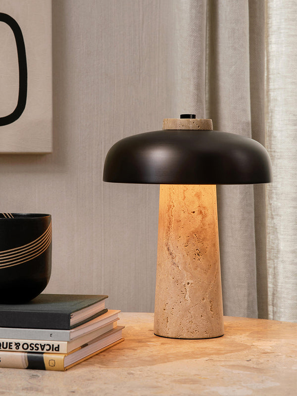 Lampe de table champignon en travertin jaune