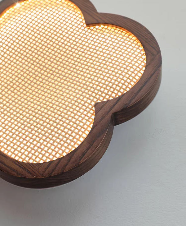 Wandlampe mit vierblättrigem Kleeblatt