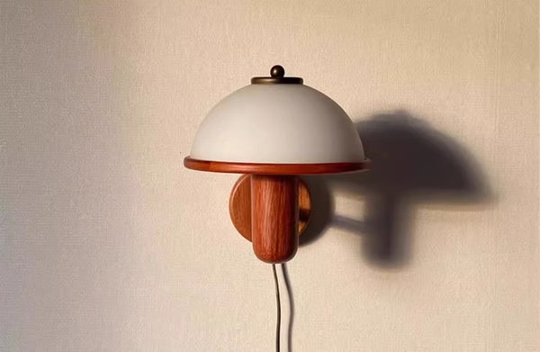 Wandlampe Pilz aus Massivholz