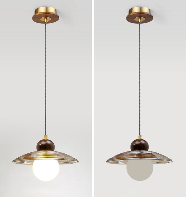 Lustre médiéval en verre de noyer