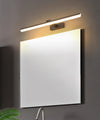 Einfache Spiegelwandlampe