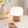 Cremefarbene Tischlampe im Pilz-Stil