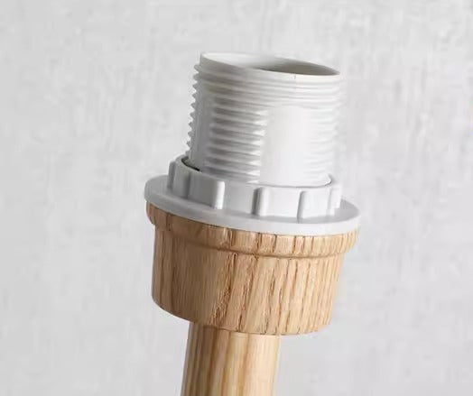 Nachttischlampe aus Massivholz im japanischen Stil