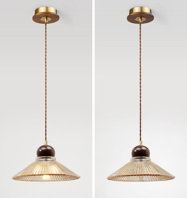 Lustre médiéval en verre de noyer