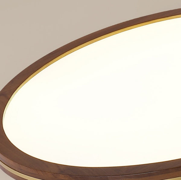 LED-Deckenleuchte aus Walnussholz