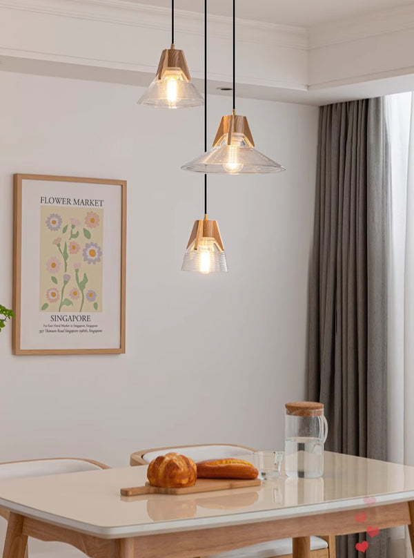 Einfacher Restaurantleuchter aus Eschenholz im japanischen Stil