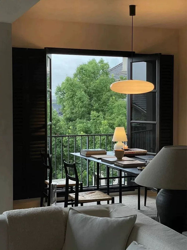 Lustre de restaurant créatif en forme d'OVNI