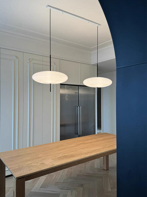 Lustre de restaurant créatif en forme d'OVNI