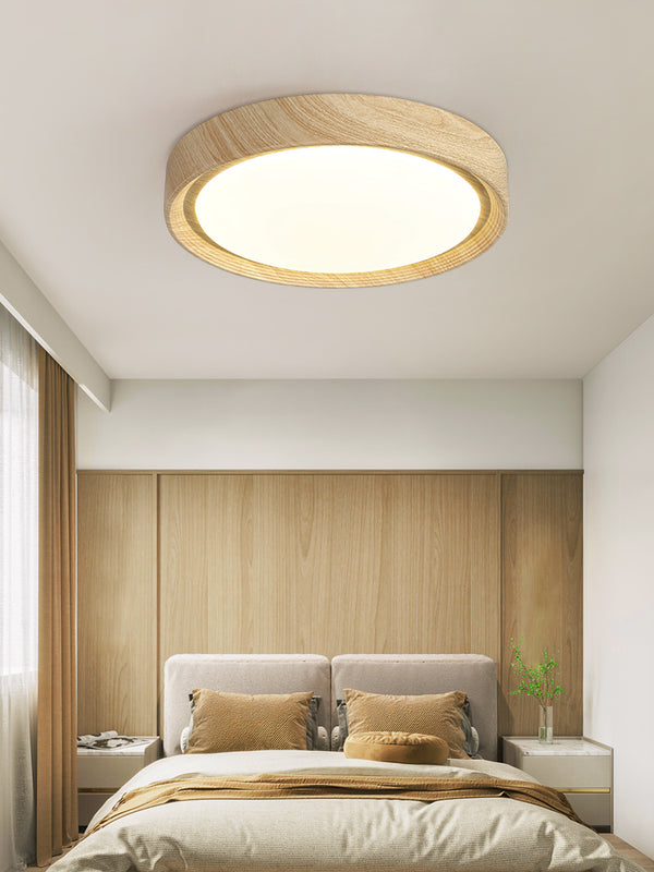 Einfache runde Deckenlampe für Schlafzimmer mit Holzmaserung