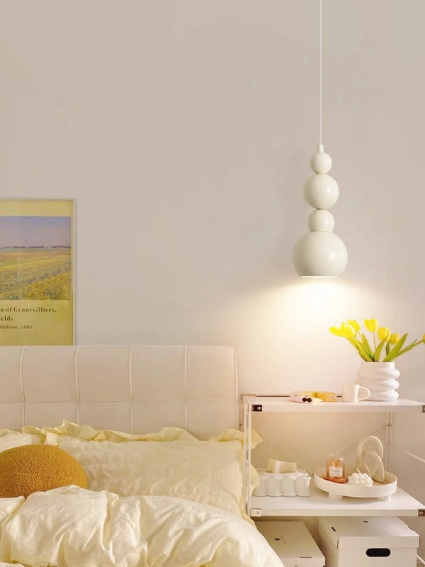 Kreativer Kronleuchter im cremefarbenen Stil mit Kürbislampe